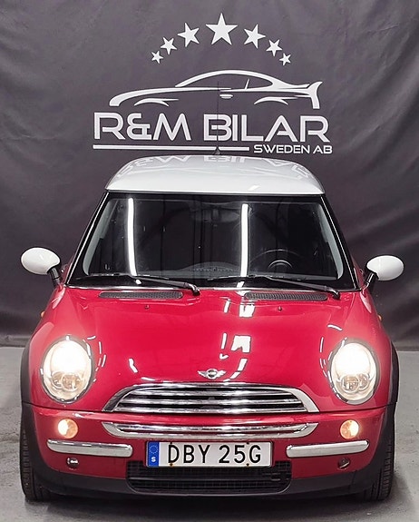MINI One 2 of 22