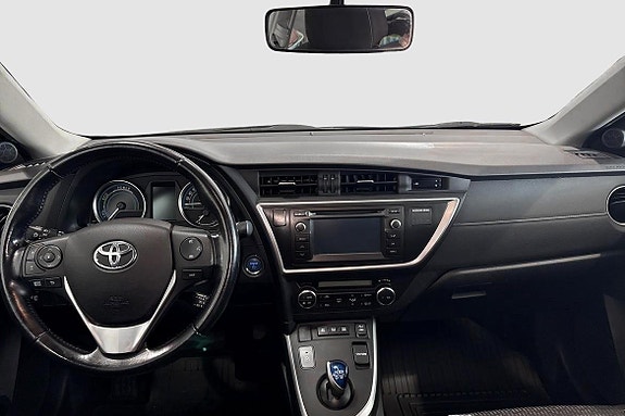 Toyota Auris 9 of 11