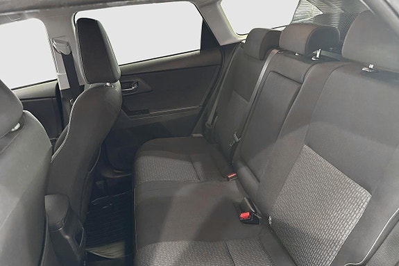 Toyota Auris 8 of 11