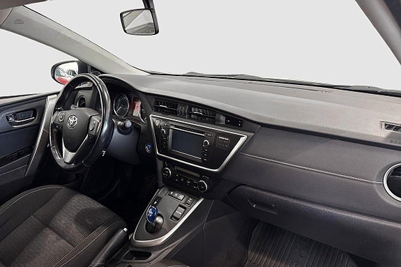 Toyota Auris 6 of 11