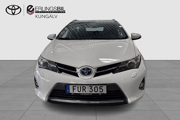 Toyota Auris 5 of 11