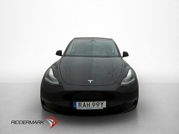 Tesla Model Y 3 of 30