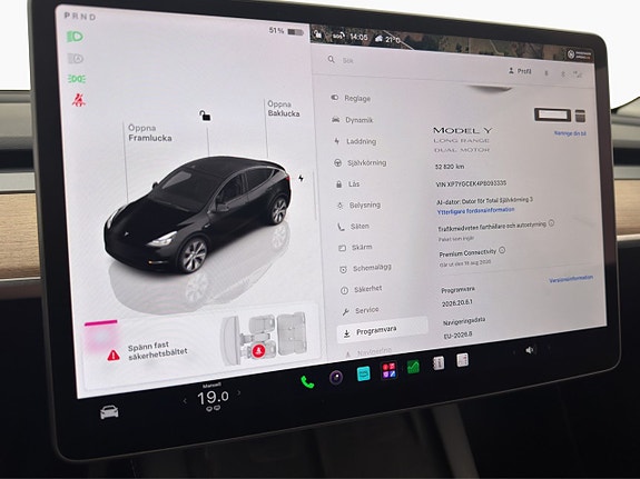 Tesla Model Y 22 of 30