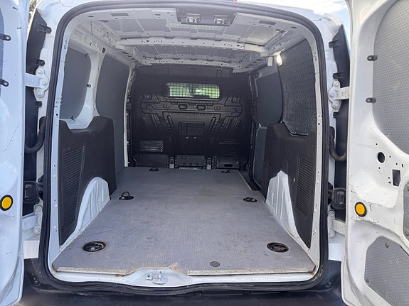 Ford Transit Connect 8 of 13