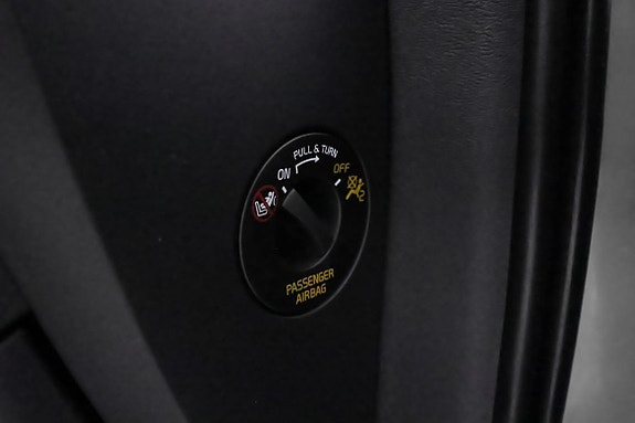 Volvo XC40 13 of 19
