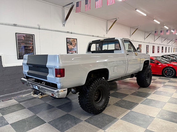 Chevrolet K10 11 of 25