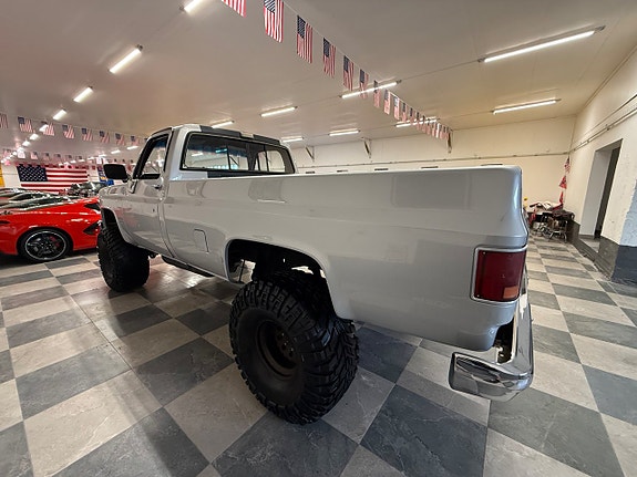 Chevrolet K10 8 of 25