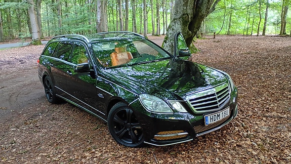 Mercedes-Benz E250 2 of 5