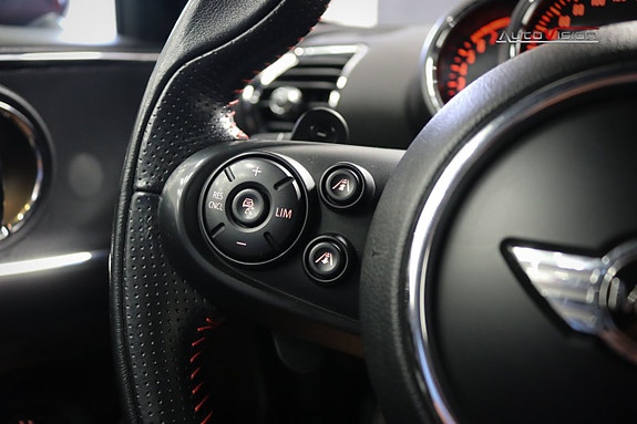 MINI Clubman Cooper S 17 of 30