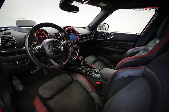 MINI Clubman Cooper S 9 of 30