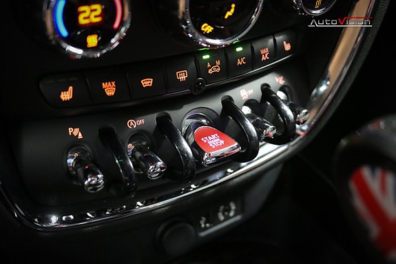 MINI Clubman Cooper S 12 of 30
