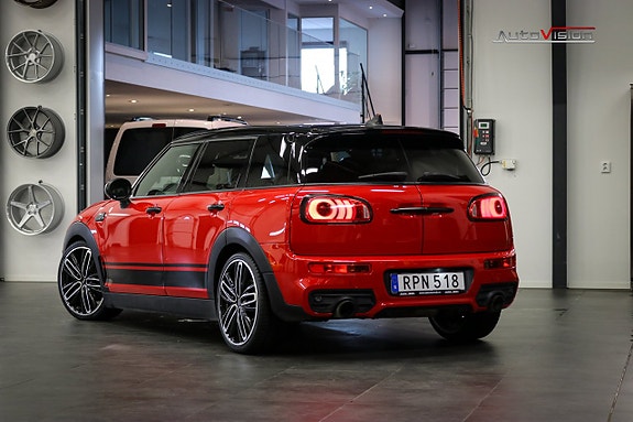 MINI Clubman Cooper S 2 of 30