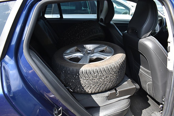 Volvo V60 7 of 12