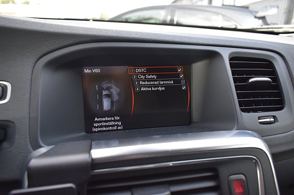 Volvo V60 12 of 12