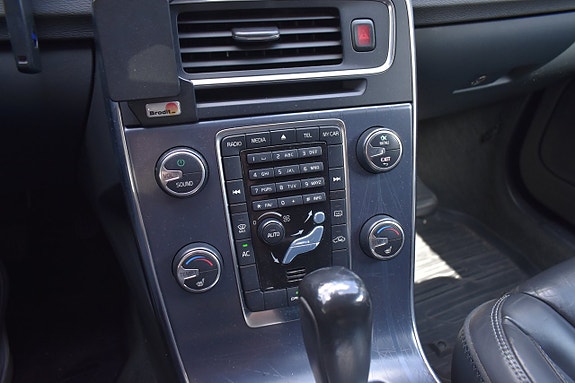 Volvo V60 11 of 12