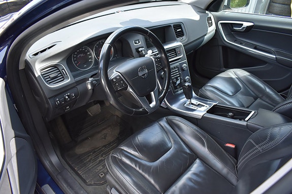 Volvo V60 4 of 12