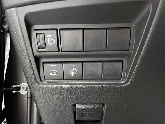 Toyota Yaris 19 of 21