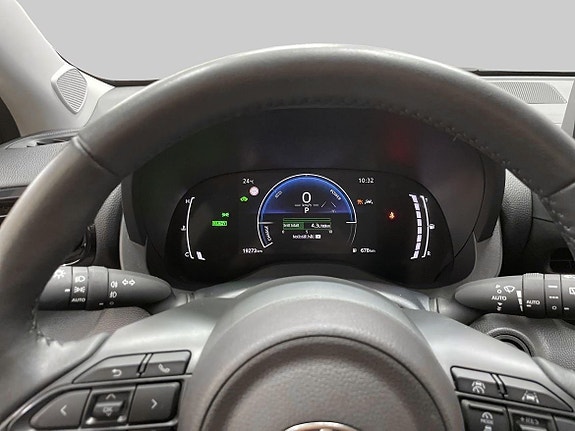 Toyota Yaris 14 of 21