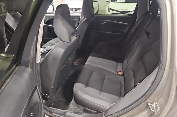 Volvo XC70 11 of 18