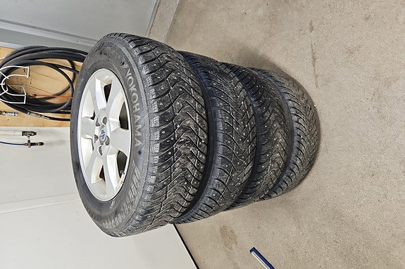 Volvo XC70 18 of 18