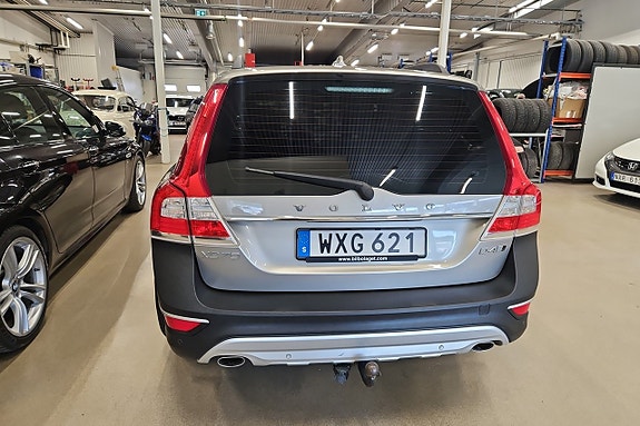 Volvo XC70 6 of 18