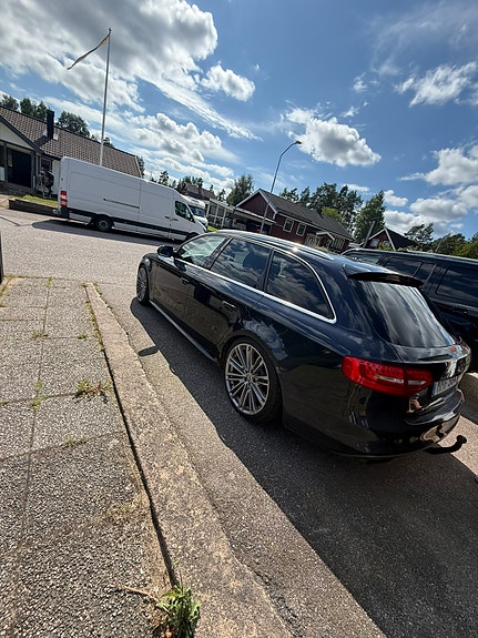 Audi A4 3 of 10