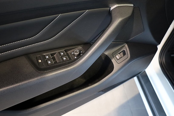 Volkswagen Passat Alltrack 10 of 20