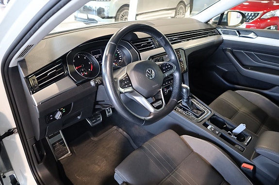 Volkswagen Passat Alltrack 9 of 20