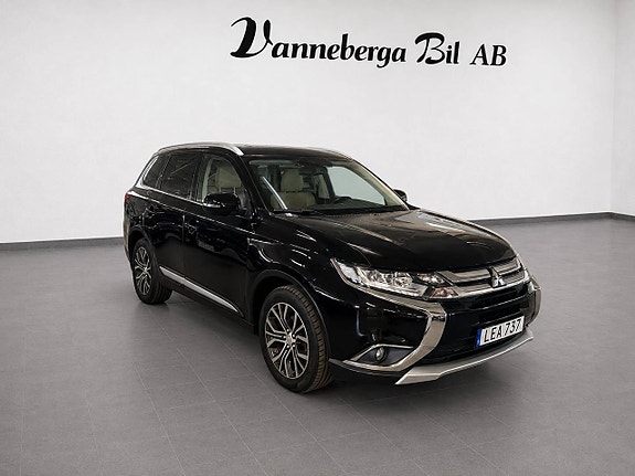 Mitsubishi Outlander 3 of 8
