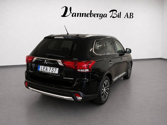 Mitsubishi Outlander 4 of 8