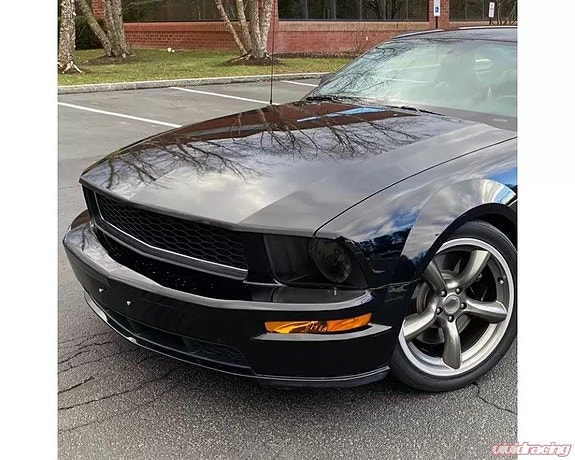 Ford Mustang 4 of 5