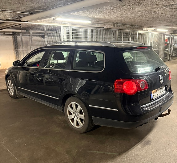 Volkswagen Passat 7 of 15