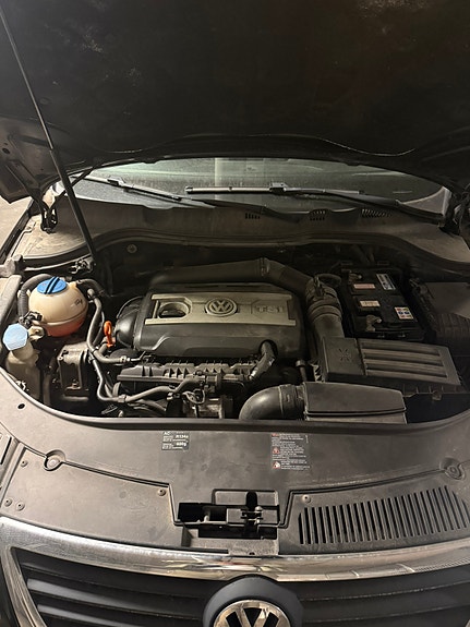 Volkswagen Passat 12 of 15
