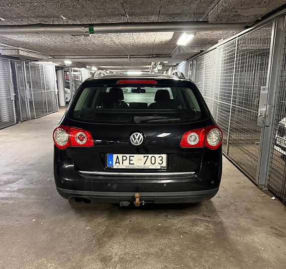 Volkswagen Passat 3 of 15