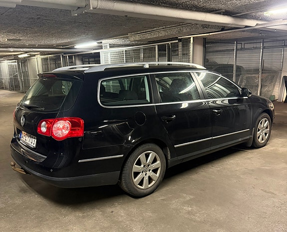 Volkswagen Passat 5 of 15