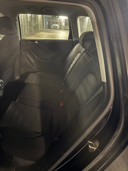 Volkswagen Passat 14 of 15