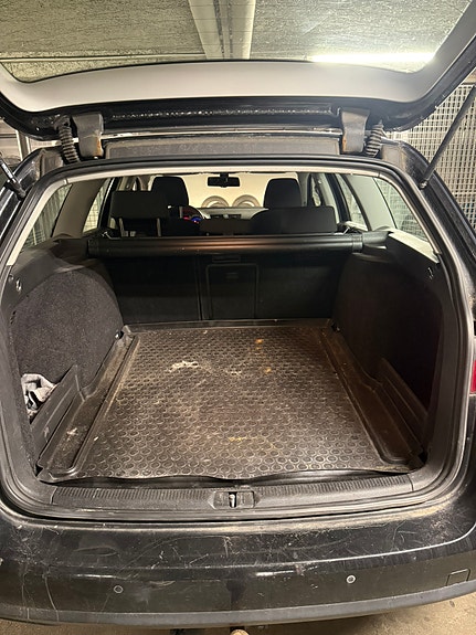 Volkswagen Passat 11 of 15