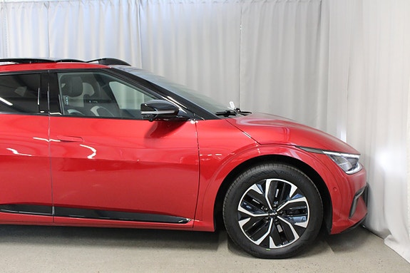 Kia EV6 4 of 30