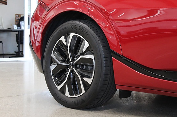 Kia EV6 14 of 30