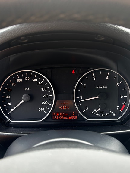 BMW 116i 5 of 5