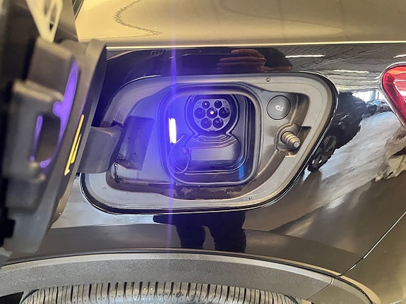 Volvo XC40 8 of 15