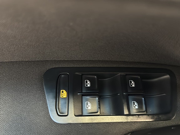Volkswagen Golf I 17 of 20