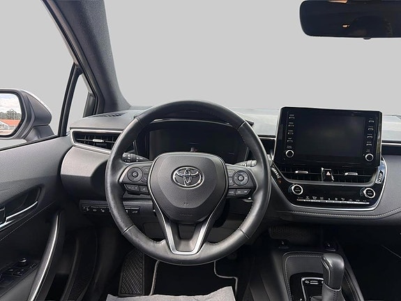 Toyota Corolla 10 of 19