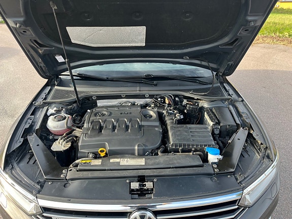 Volkswagen Passat 21 of 21