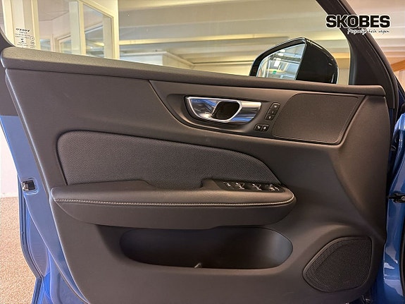 Volvo V60 17 of 27