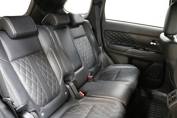 Mitsubishi Outlander 10 of 26
