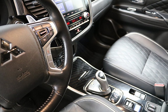 Mitsubishi Outlander 18 of 26