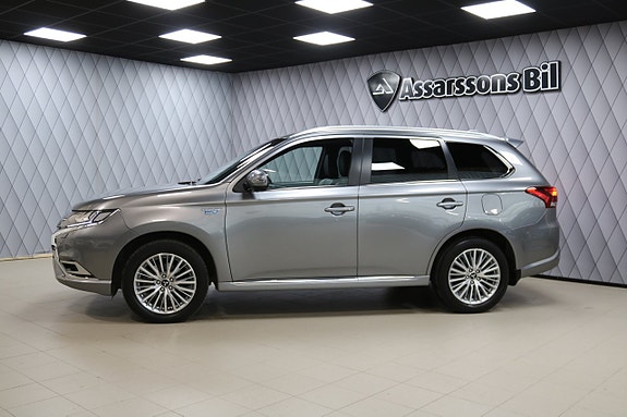 Mitsubishi Outlander 2 of 26