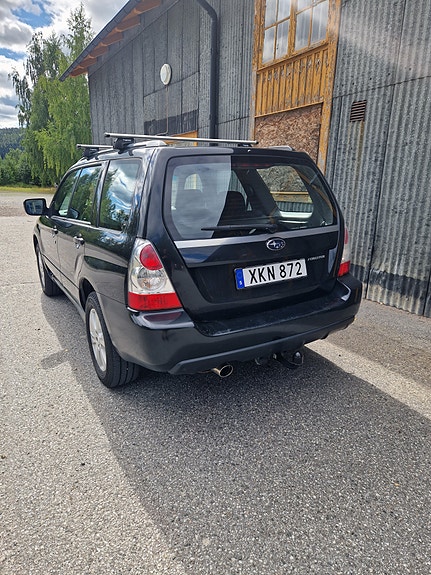 Subaru Forester 3 of 7