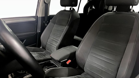 Volkswagen Touran 8 of 14